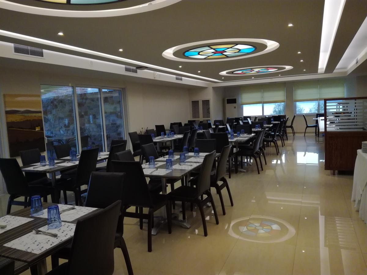 Junior Hotel إريا المظهر الخارجي الصورة