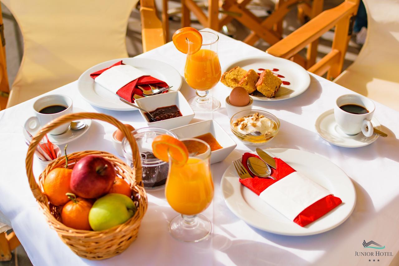 Junior Hotel إريا المظهر الخارجي الصورة