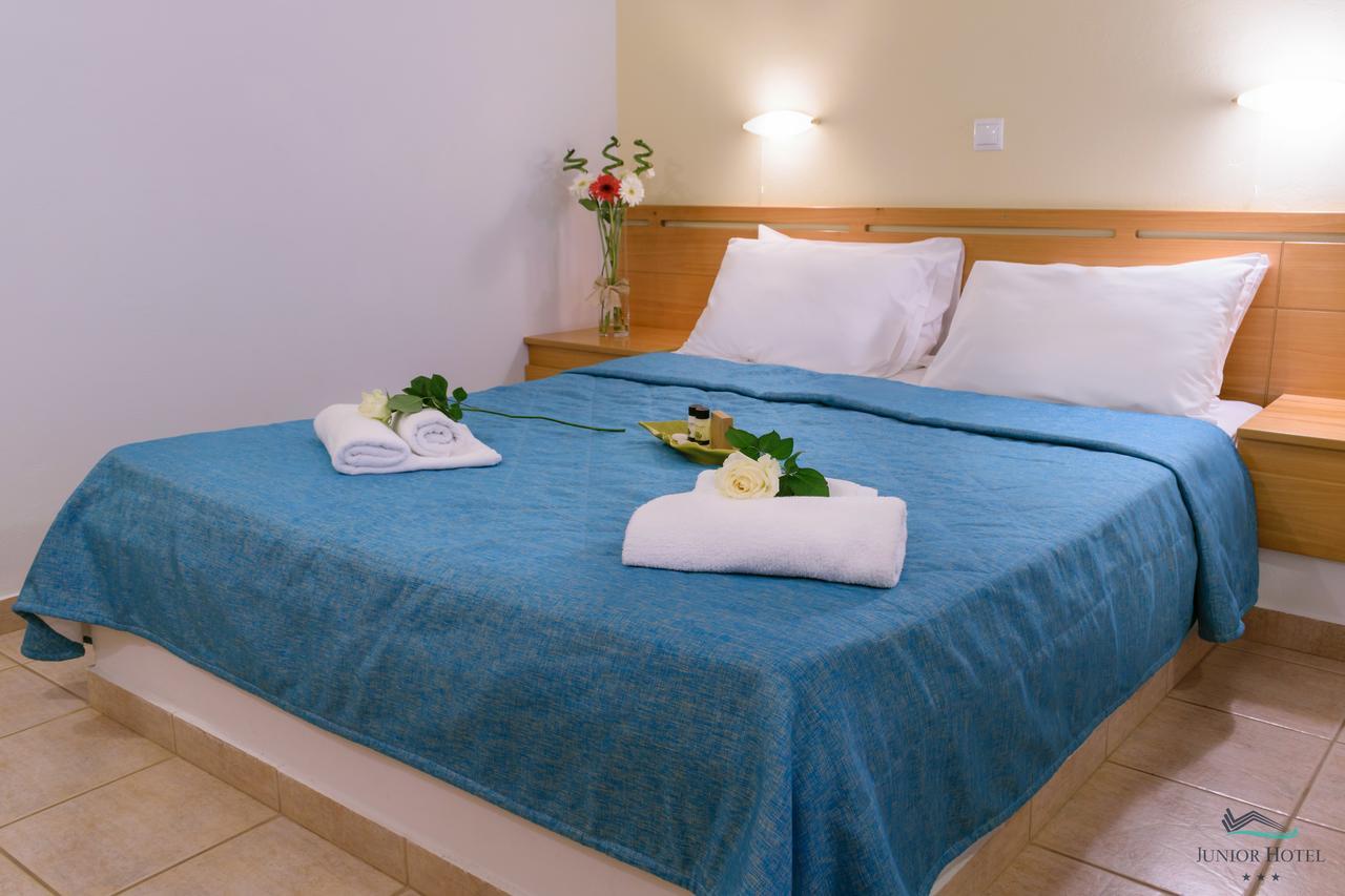 Junior Hotel إريا المظهر الخارجي الصورة