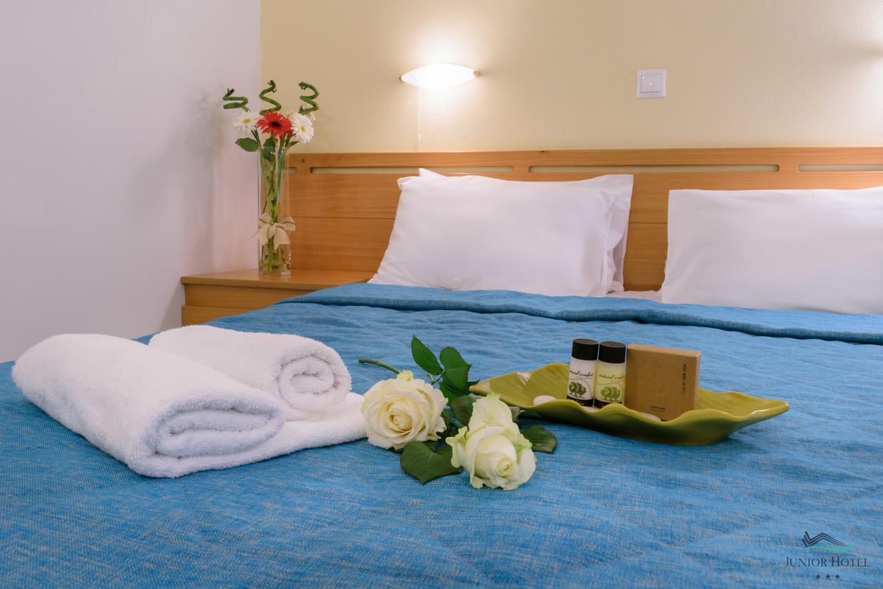 Junior Hotel إريا المظهر الخارجي الصورة