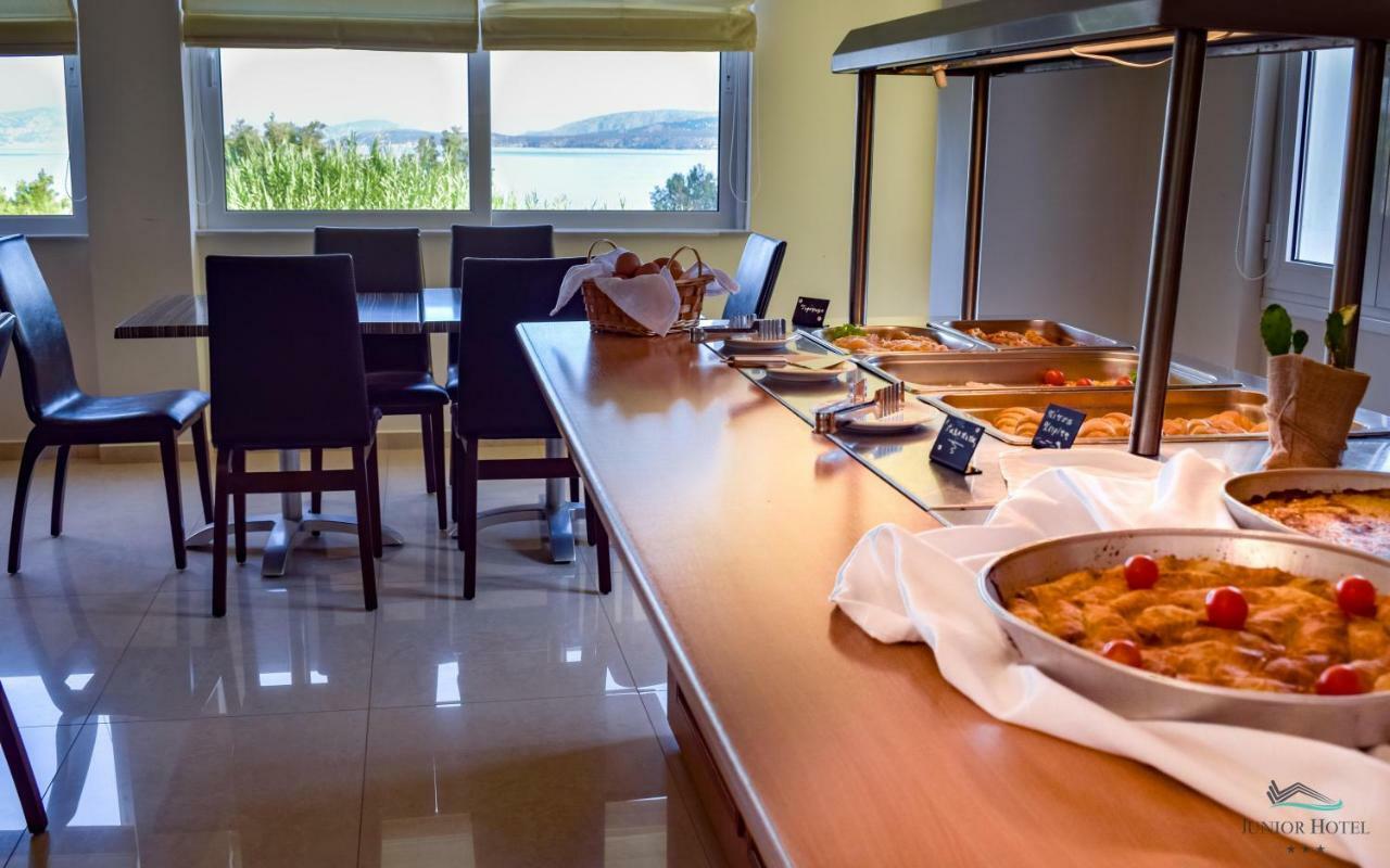Junior Hotel إريا المظهر الخارجي الصورة