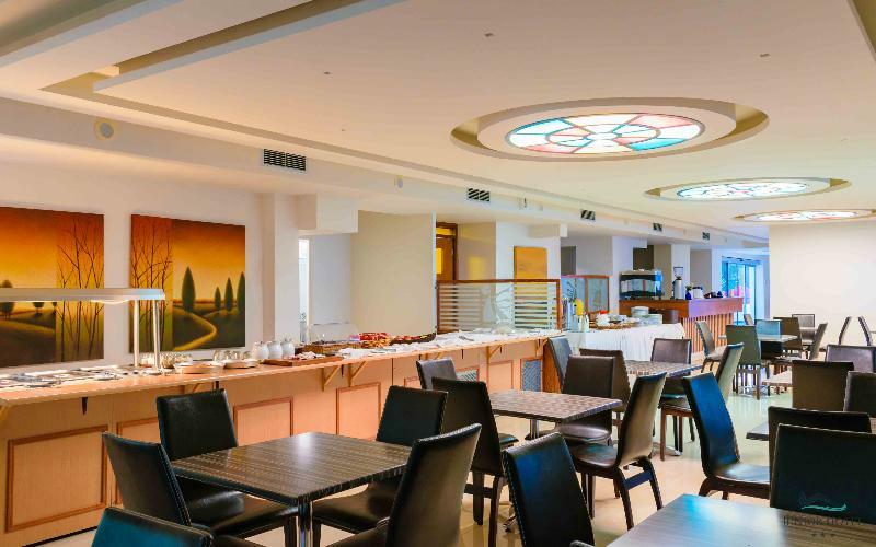 Junior Hotel إريا المظهر الخارجي الصورة