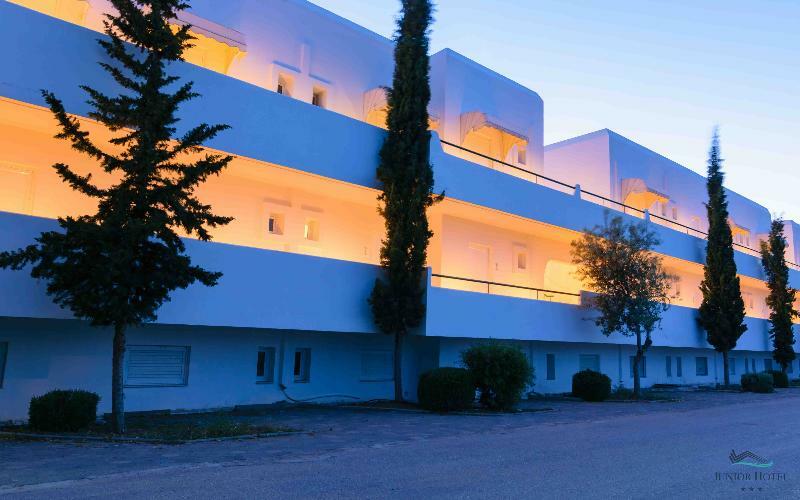 Junior Hotel إريا المظهر الخارجي الصورة