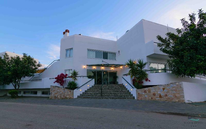 Junior Hotel إريا المظهر الخارجي الصورة