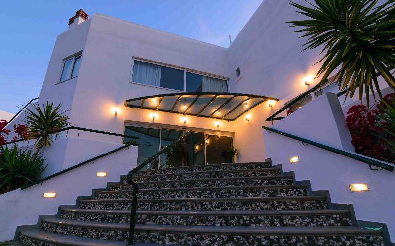 Junior Hotel إريا المظهر الخارجي الصورة