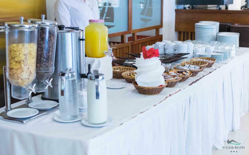 Junior Hotel إريا المظهر الخارجي الصورة