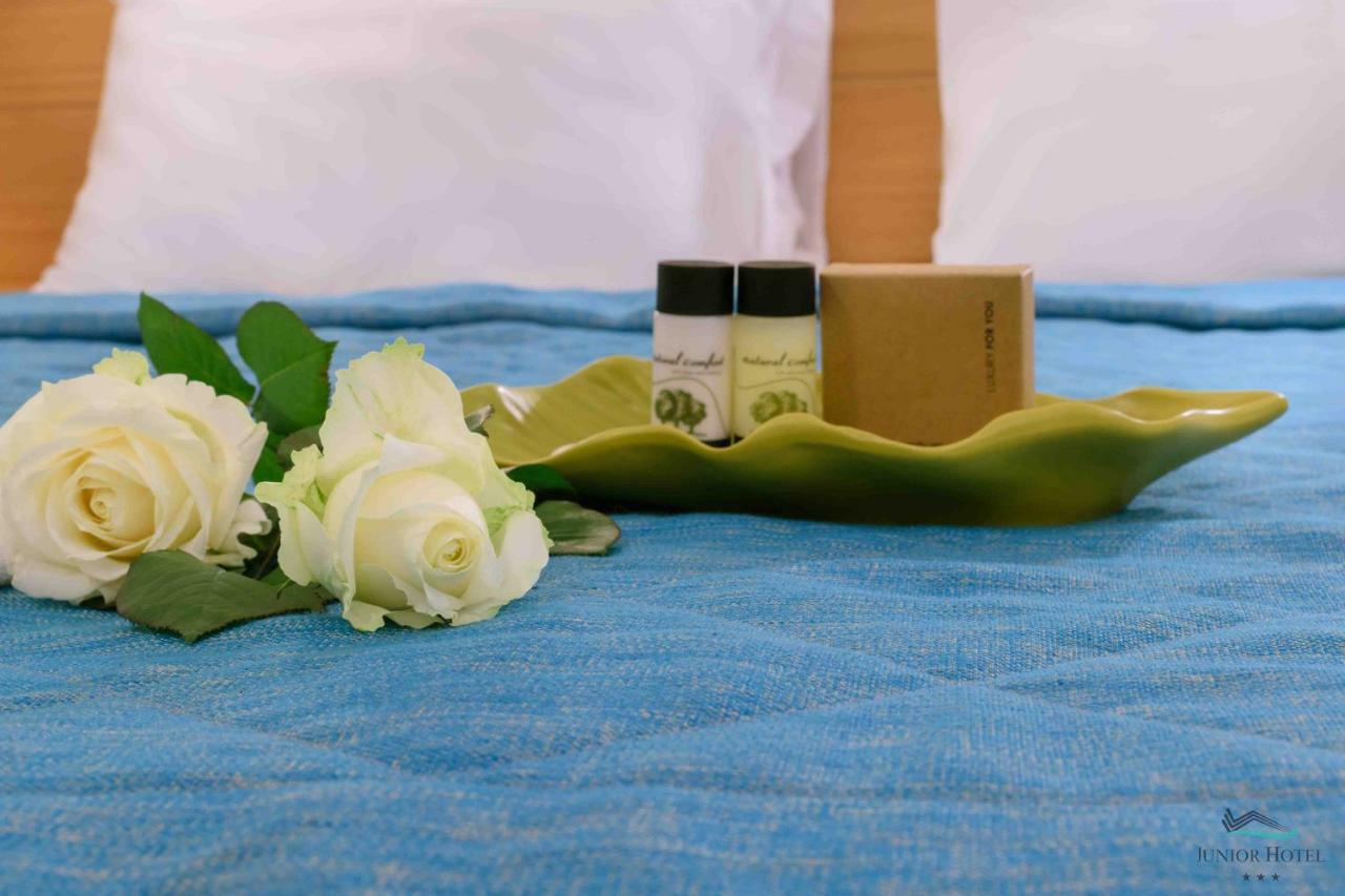 Junior Hotel إريا المظهر الخارجي الصورة